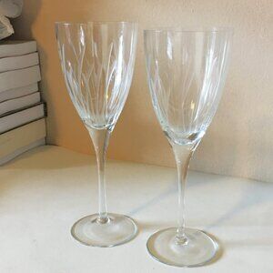 Pair of "Christina" Vertical Gray Cut Large Wine Glasses or Water Goblets 🍷